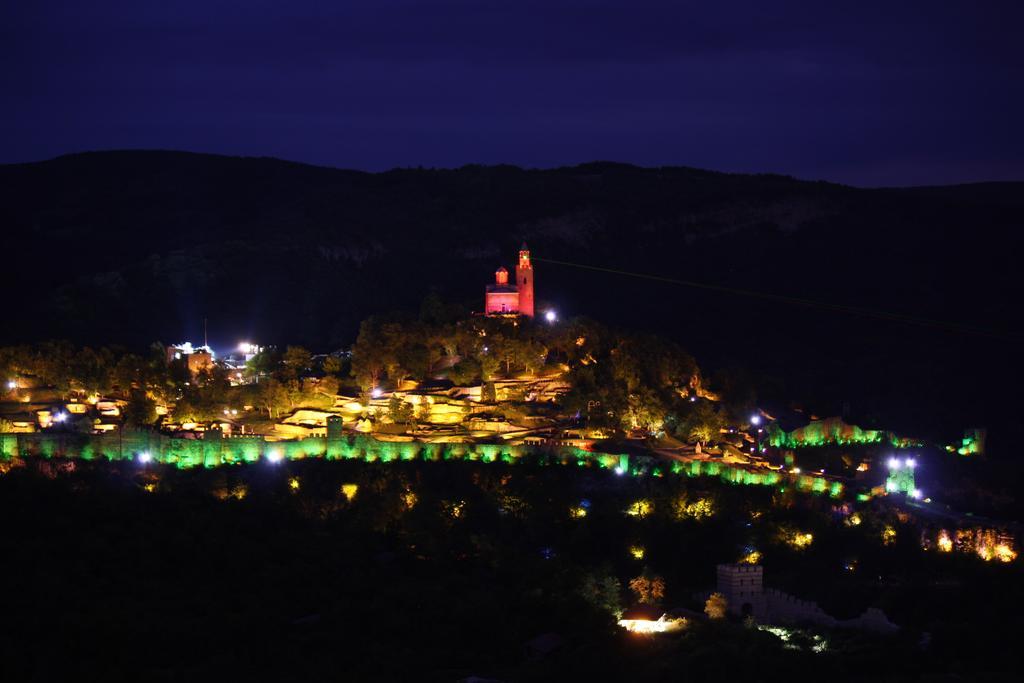 Guest House Harmony Veliko Tărnovo Esterno foto